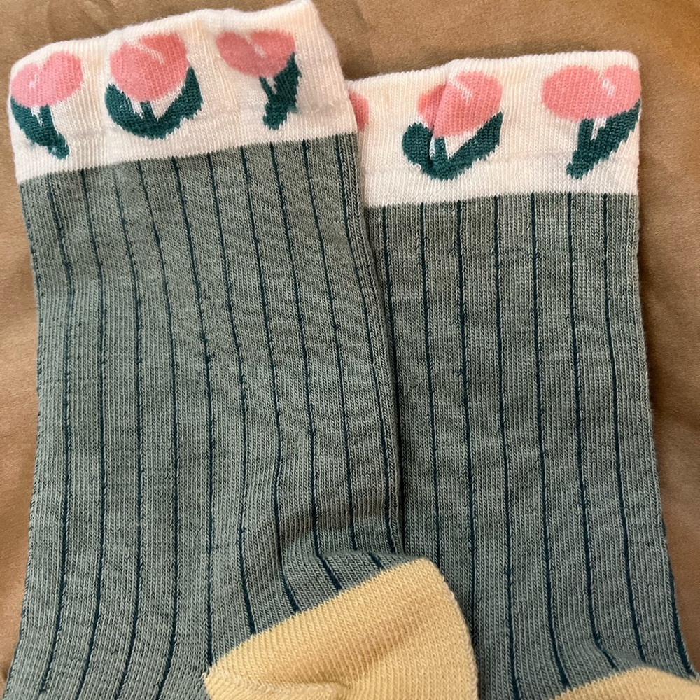 Cottage core socks - Picture 2 of 2